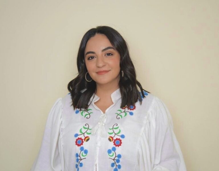 Simona Salim Azar